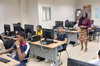 Aplican pruebas psicológicas.