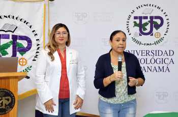 La Licenciada Inair Saturno, Directora de la DNOP y la Dra. Marta Castillo, de la Clínica Universitaria.