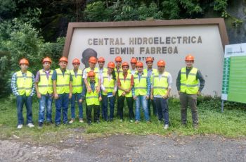Empresa Hidroeléctrica recibe a estudiantes de la UTP Chiriquí.