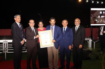 Un Certificado de Reconocimiento por su reciente Indexación a la RED LATINDEX de tres Revistas de la UTP, recibió el Dr. Alexis Tejedor De León.
