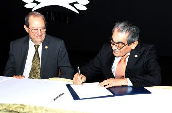 Se firmó un Convenio de Cooperación entre el Tribunal Electoral y los Rectores de Universidades.