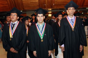 Estudiantes graduandos