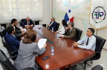 El rector Dr. Omar Aizpurúa encabezó la reunión.