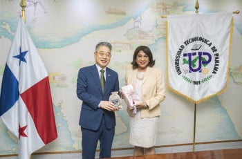 La Embajada de la República de Corea del Sur muestra interés en brindar cursos del idioma coreano en la UTP 